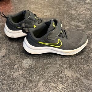 Nike Kids Charcoal and Neon Yellow Sneakers
